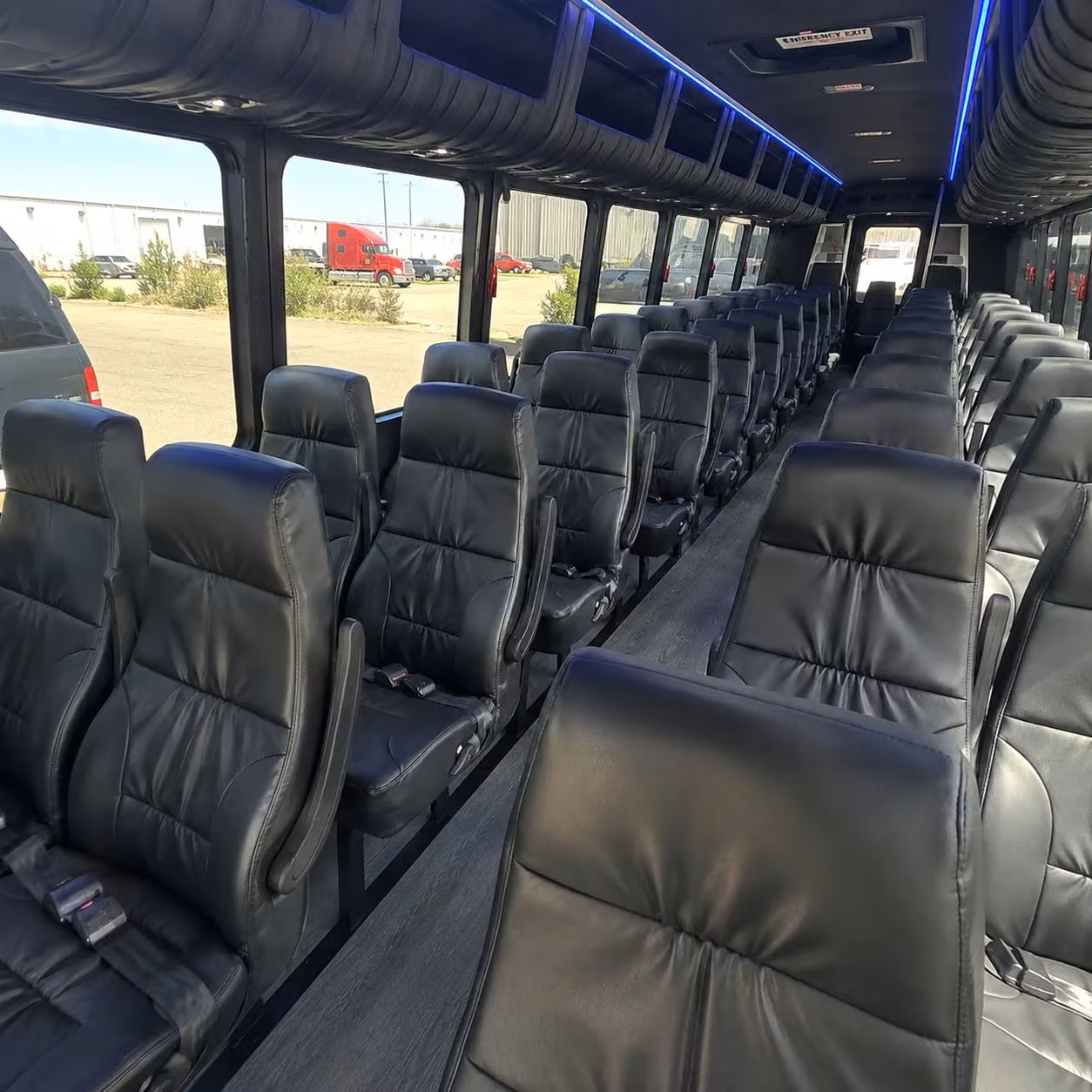 leander 35 passenger minibus rental