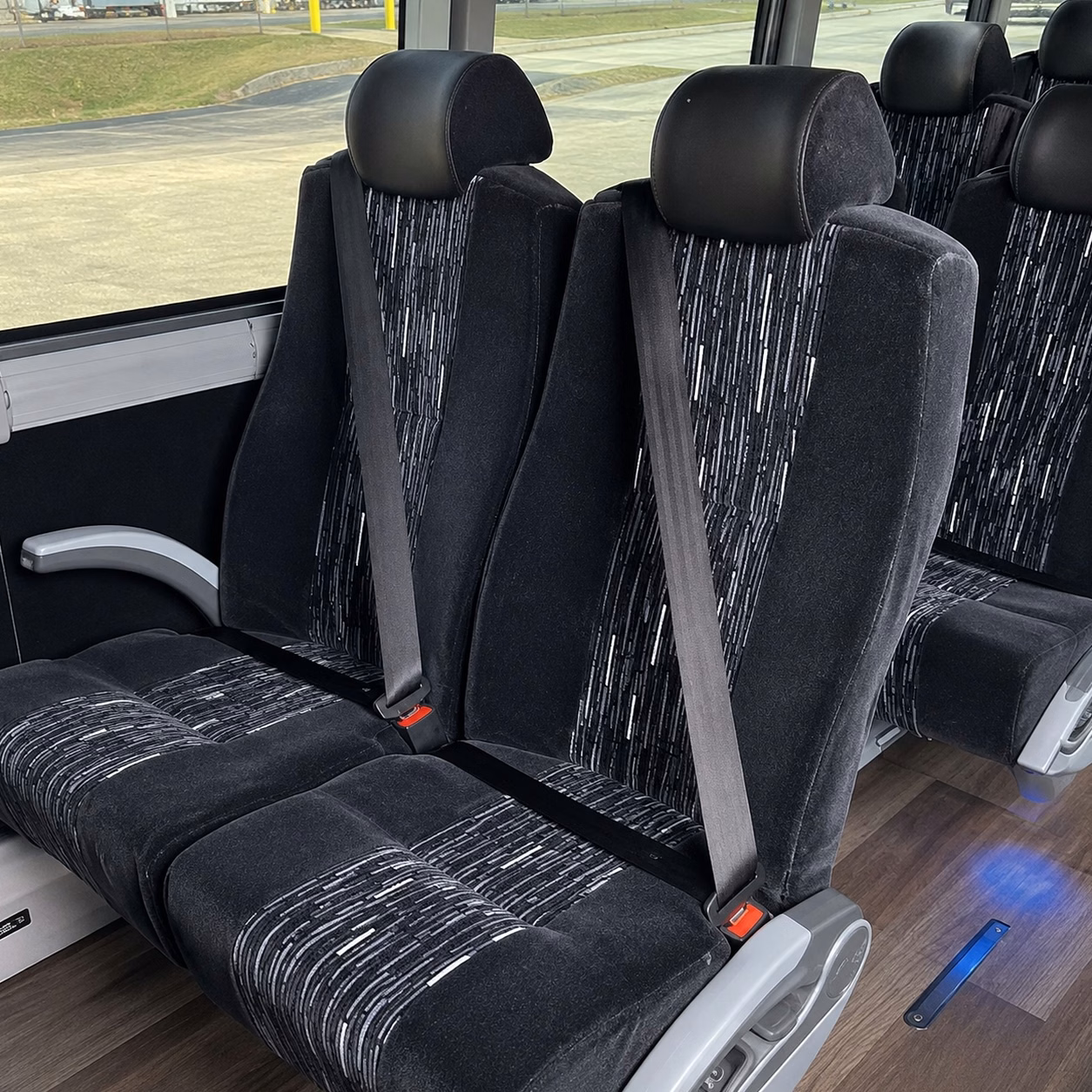 leander charter bus hero 2