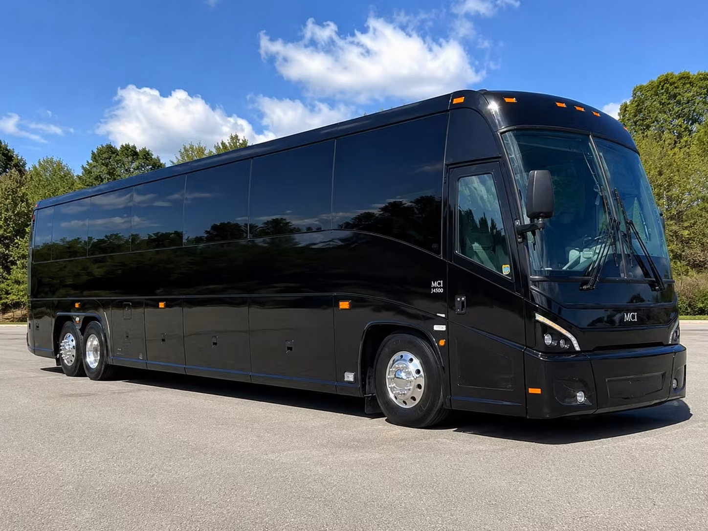 leander wedding guest shuttles that keep your timeline on track