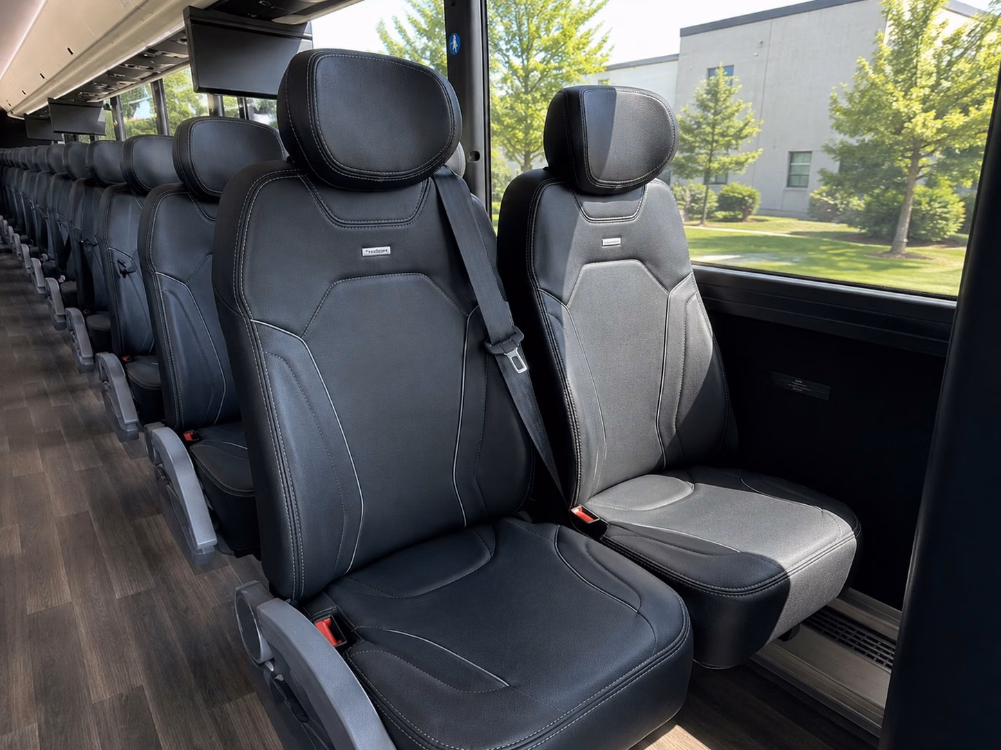 shuttle your guests between leander hotels and your wedding venue without a hitch