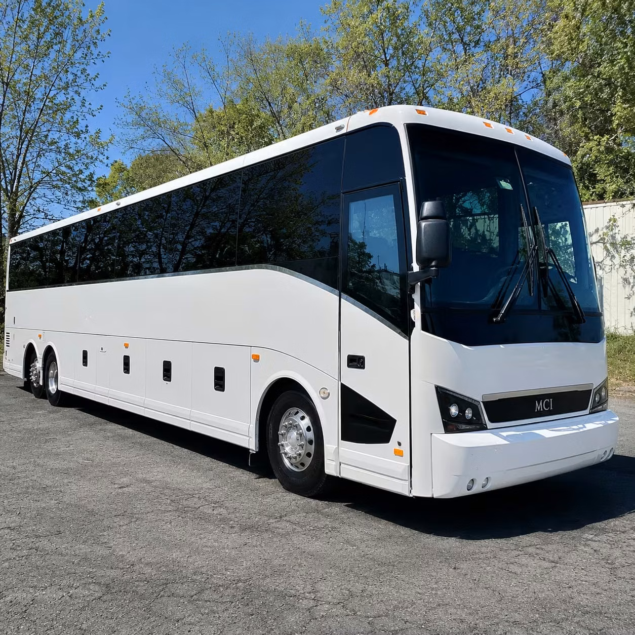 you can find and book long distance transportation in leander and any nearby city